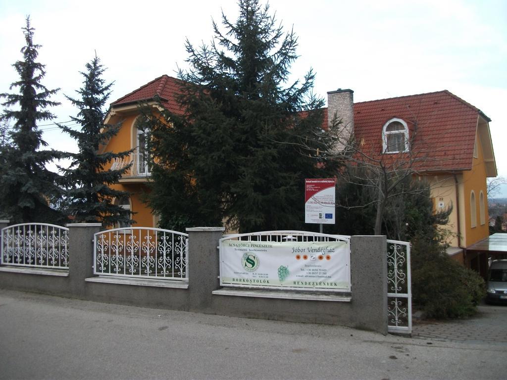 Jobor Vendeghaz Hotel Győrújbarát Екстериор снимка